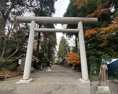 鳥居